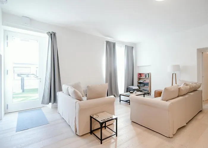 Borgovico Garden -By House Of Travelers-